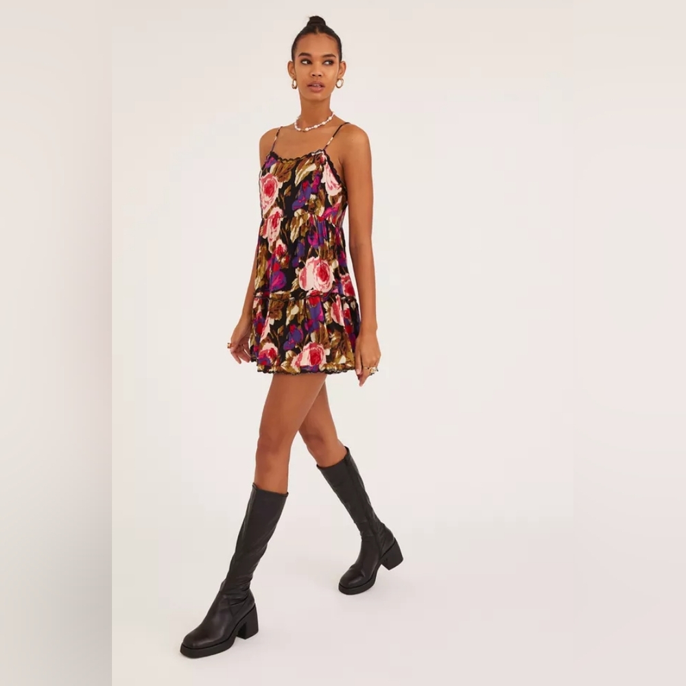 Urban Outfitters midi dress - Picture 1 of 8
